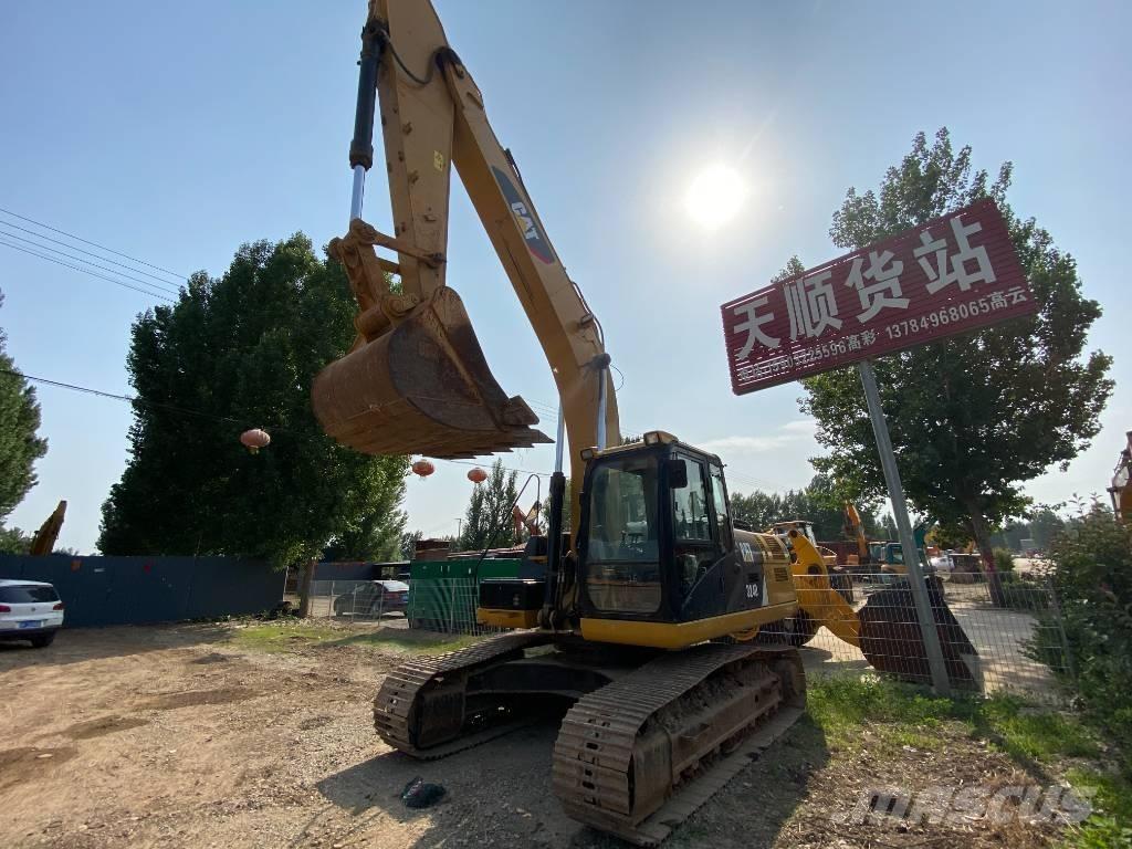 CAT 324D Bagri goseničarji