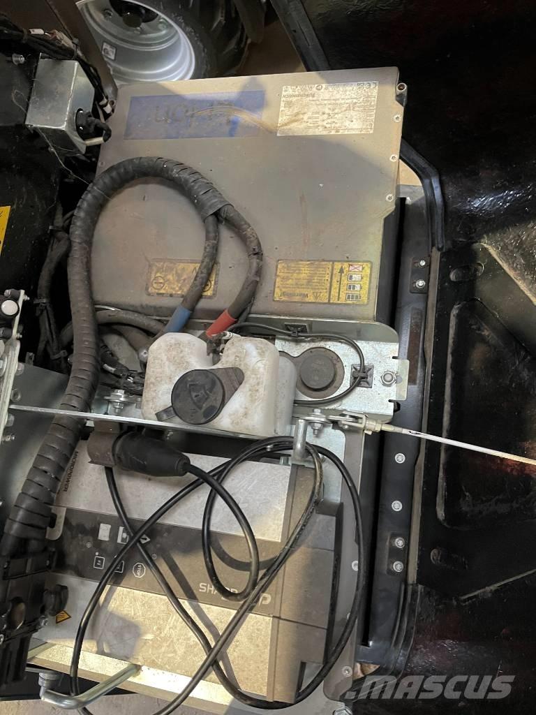 Kubota RT220-2e Kolesni nakladalci