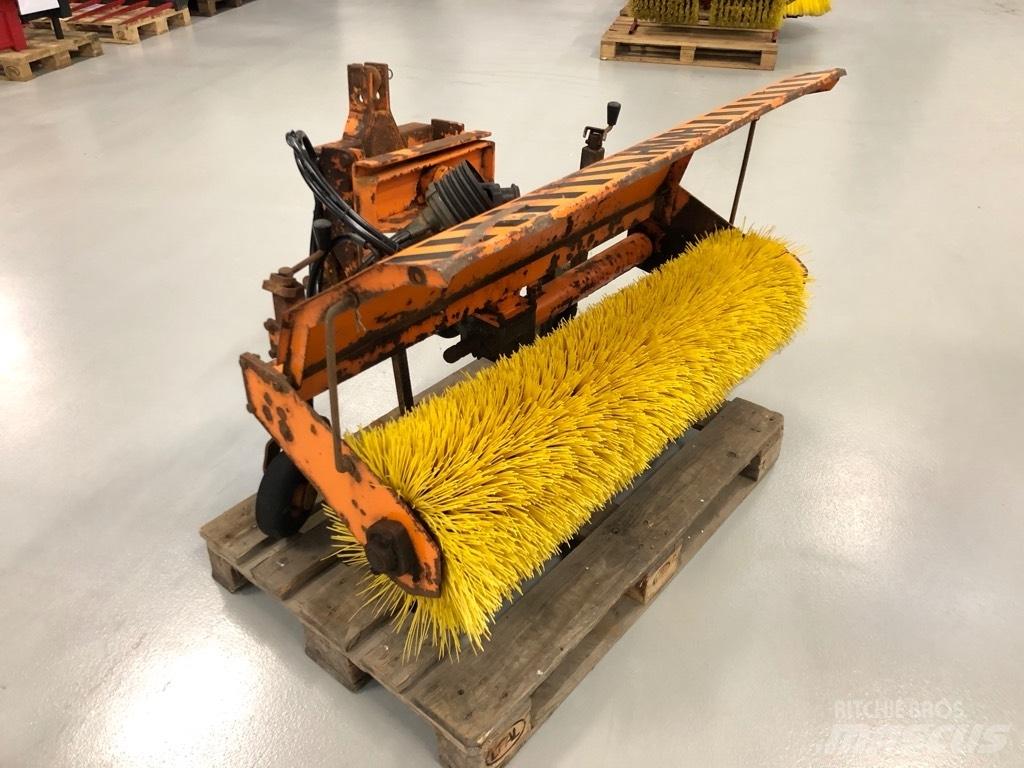 HWH Kost 125 Priključki za kompaktni traktor