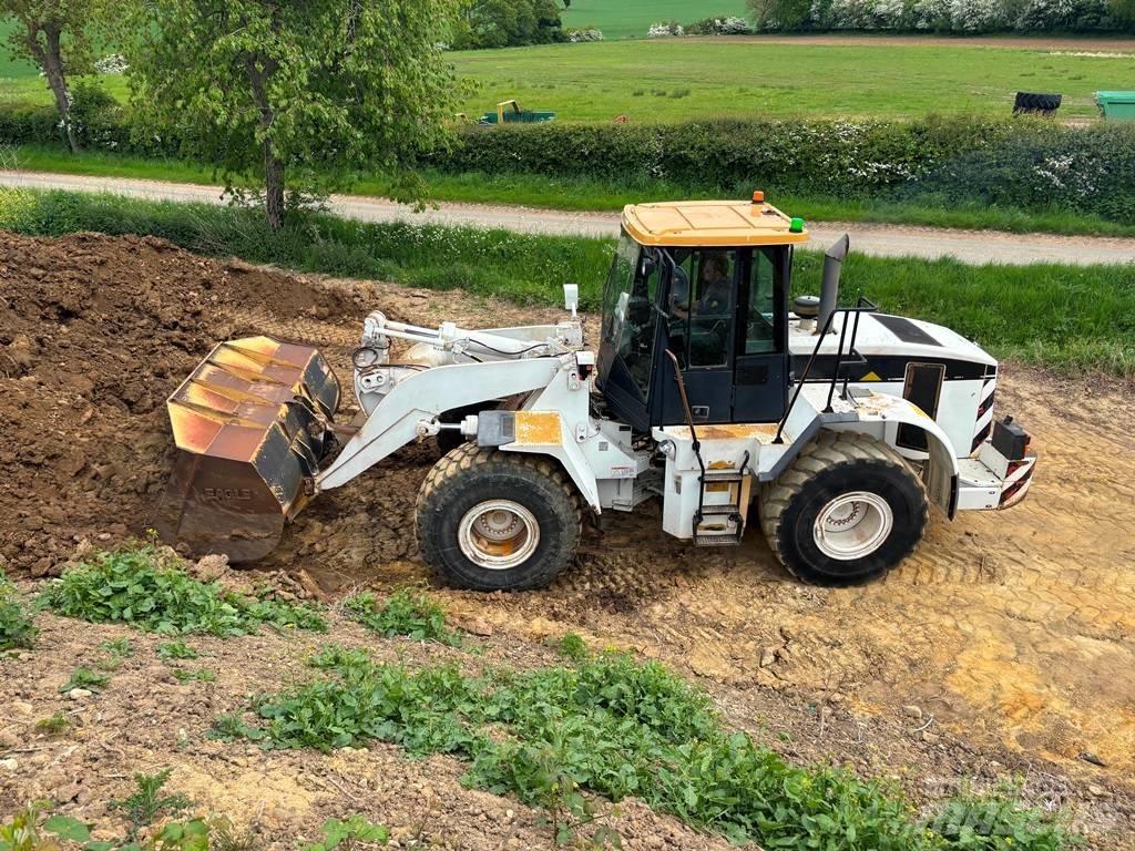 CAT 962 G Kolesni nakladalci