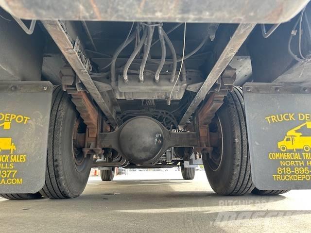 GMC Topkick C 7500 Tovornjaki z žerjavom