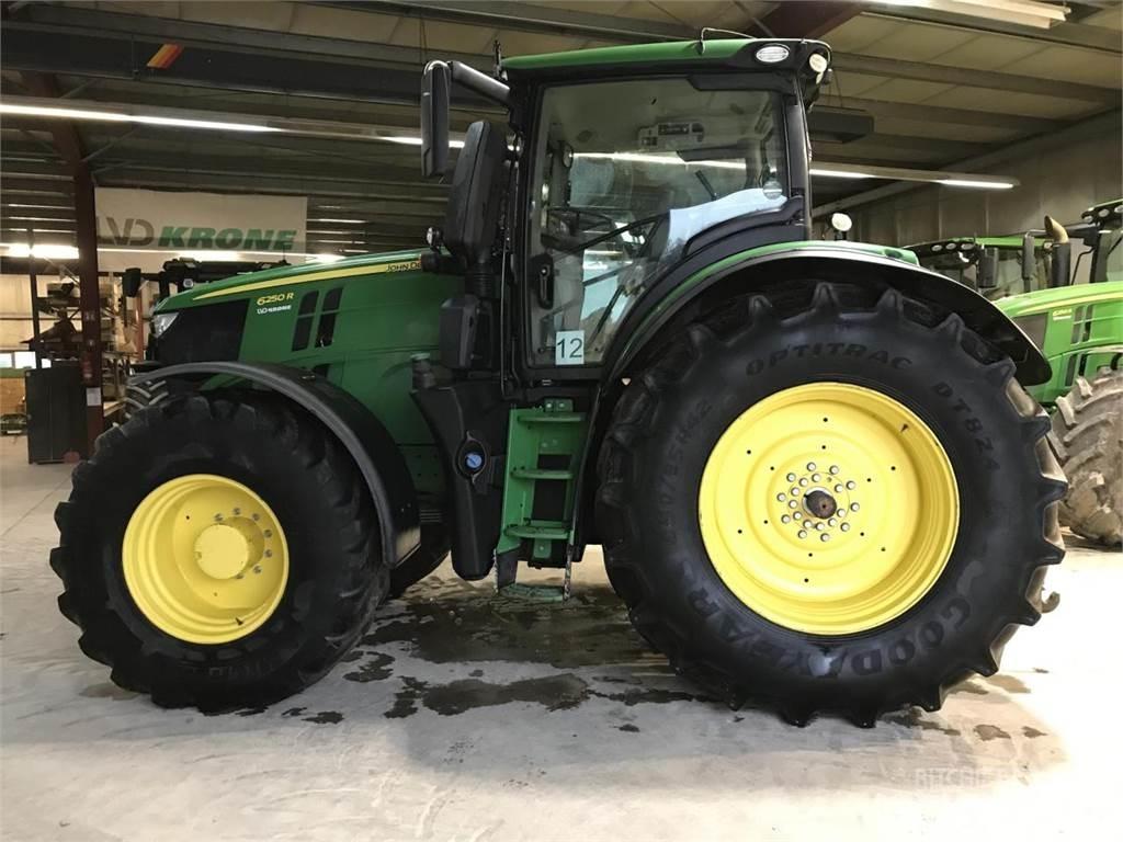 John Deere 6250R Traktorji