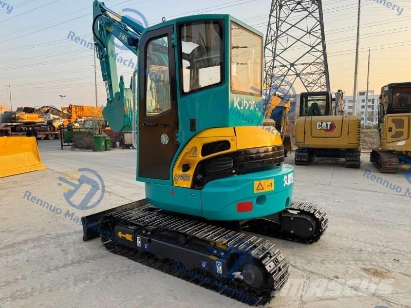 Kubota U 25 Mini bagri <7t