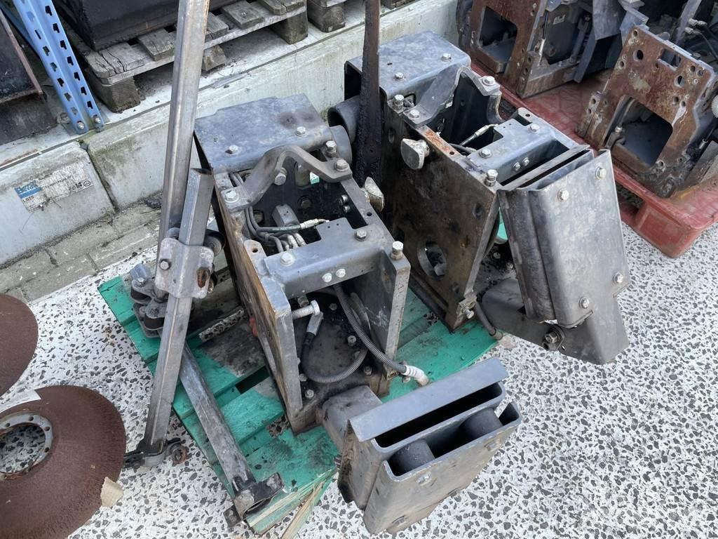 Bomag BF 700 C-2 Asfaltni finišerji