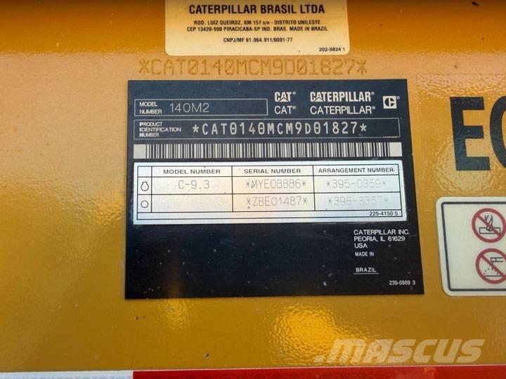 CAT 140 M 2 Grederji