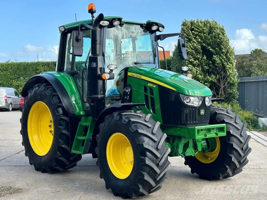 John Deere 6120M Traktorji