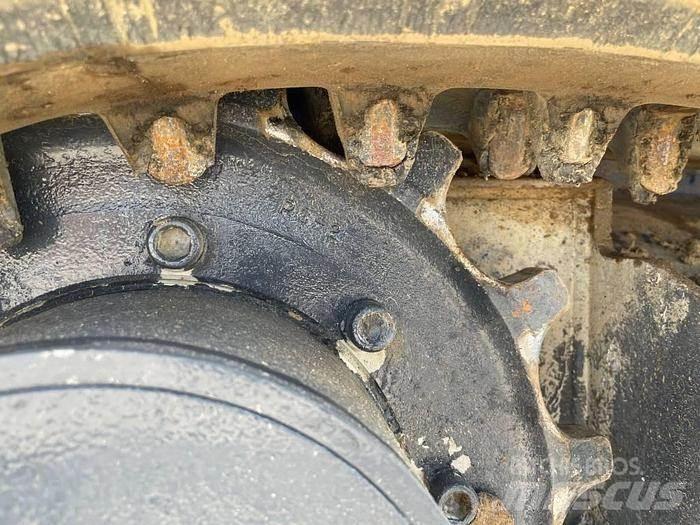 Kubota KC250HR Demperji goseničarji