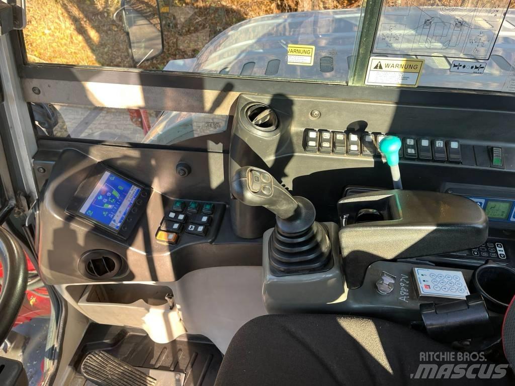 Takeuchi TB295W Bagri na kolesih