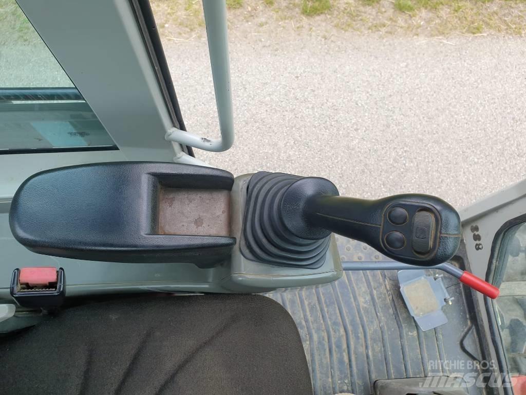 Takeuchi TB295W Bagri na kolesih