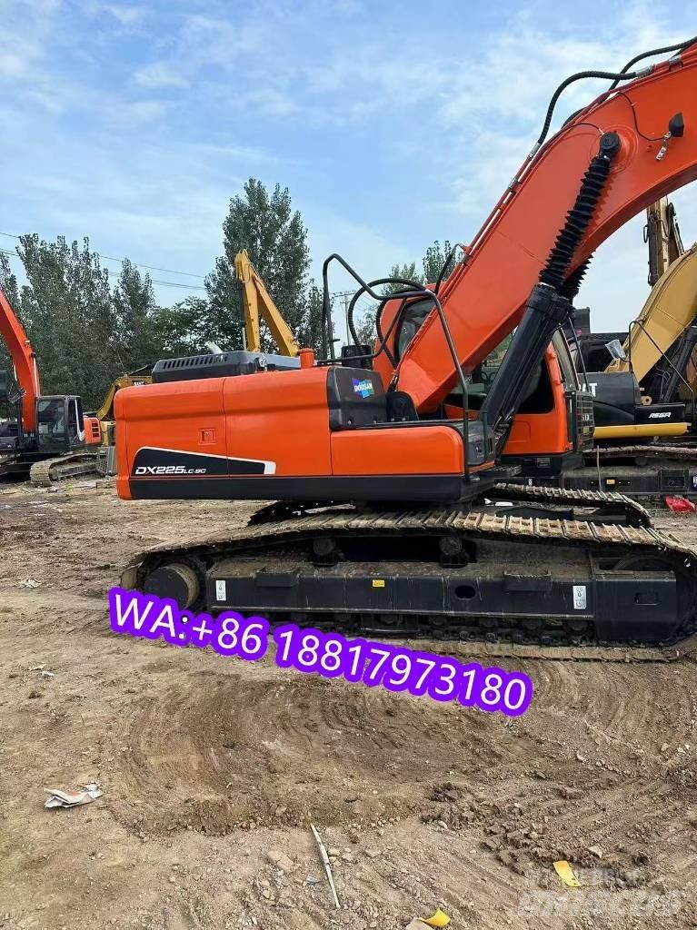 Doosan DX 225 LC Bagri goseničarji