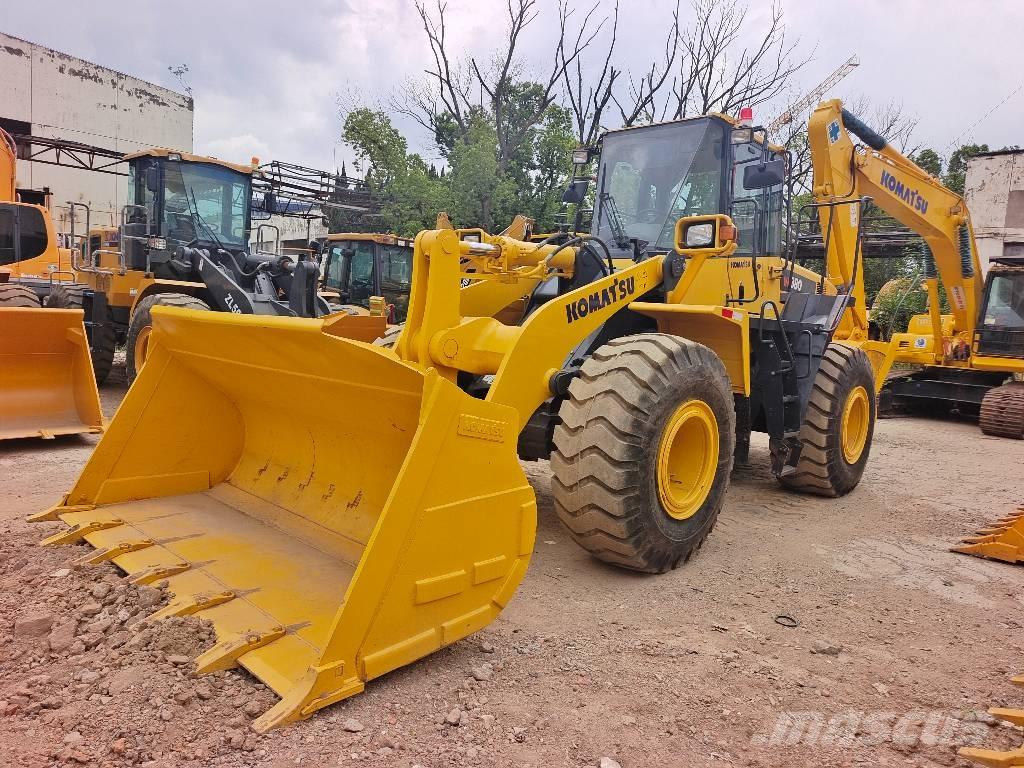 Komatsu WA 380 Kolesni nakladalci