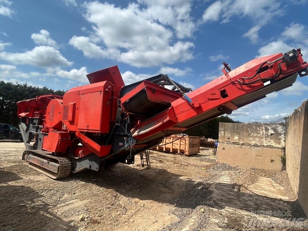 Finlay J 1160 Mobilni drobilniki