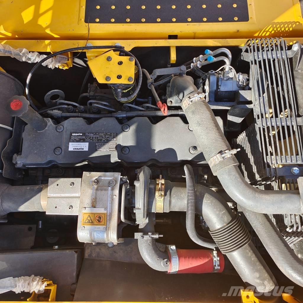 Komatsu PC 200 Bagri goseničarji