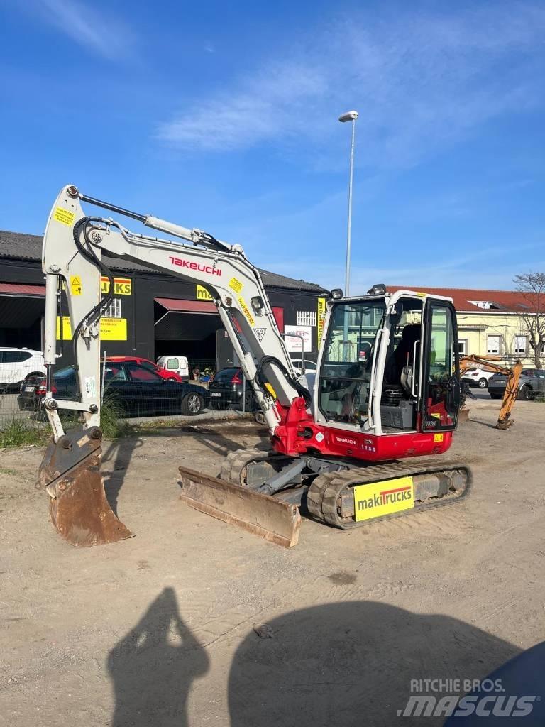 Takeuchi TB260 Mini bagri <7t