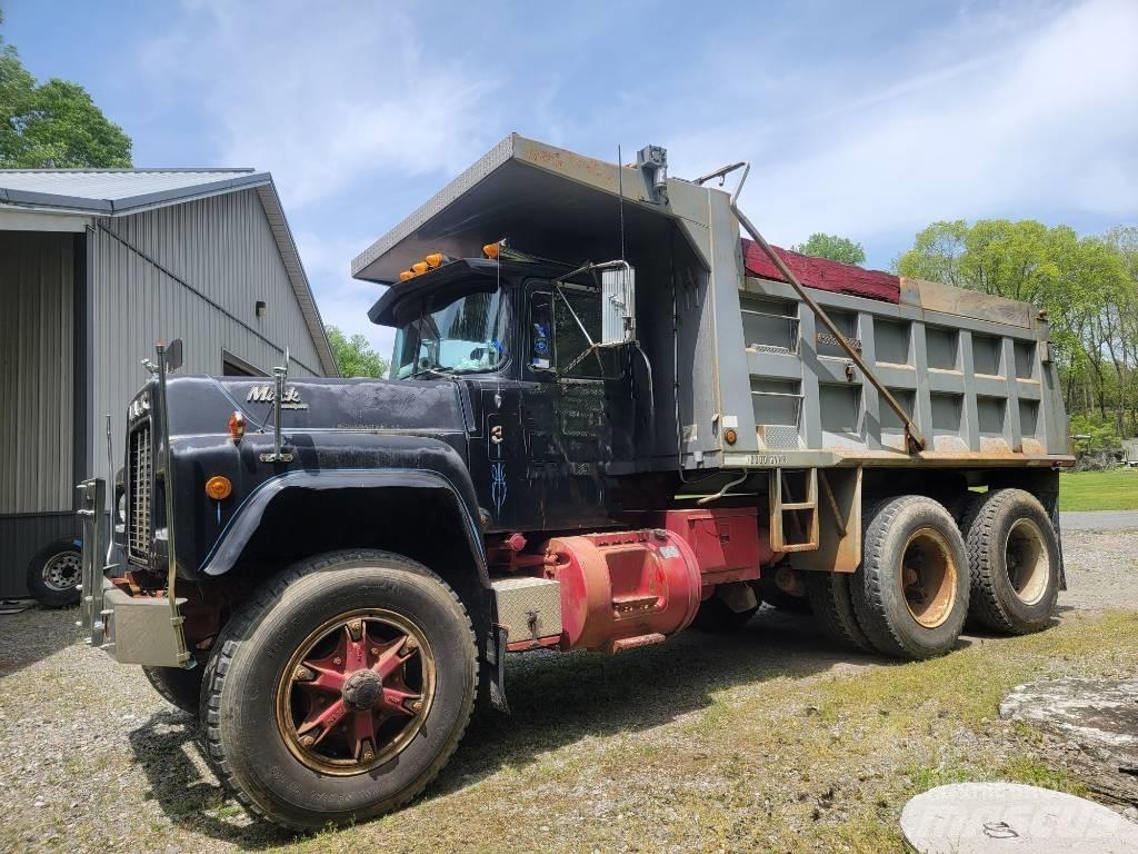 Mack RD 690 SX Kiper tovornjaki