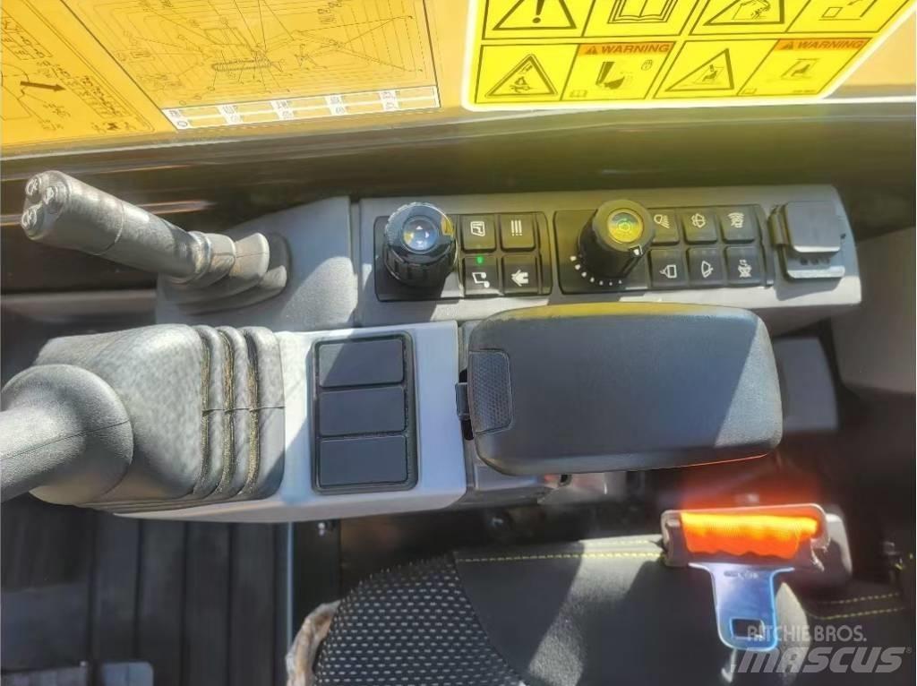 CAT 305 CR Mini bagri <7t