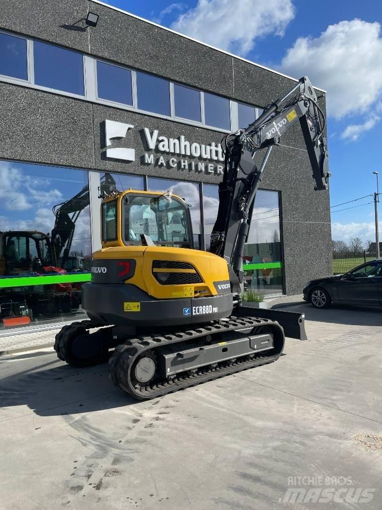 Volvo ECR 88 D PRO Midi bagri 7t – 12t