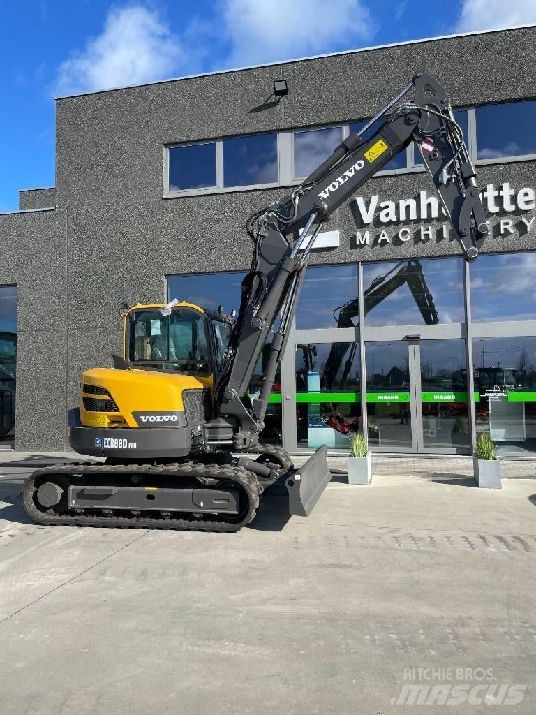 Volvo ECR 88 D PRO Midi bagri 7t – 12t