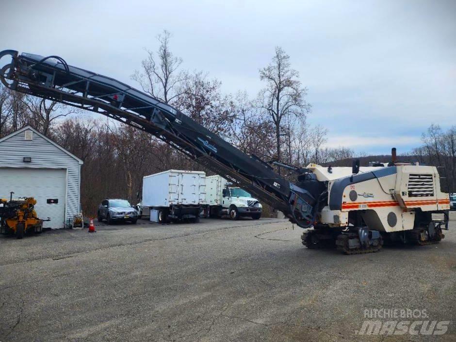 Wirtgen 120F Priključki za asfalterska dela