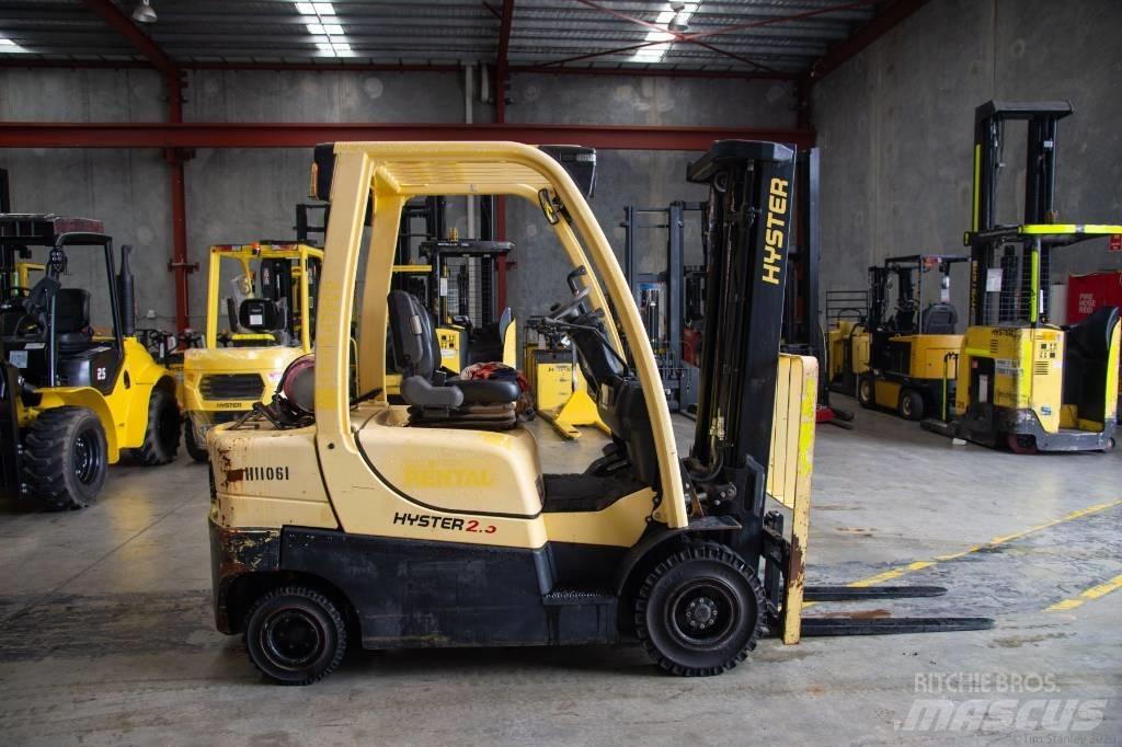 Hyster H2.5CT Plinski viličarji