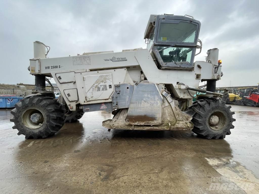 Wirtgen WR 2500S Stroji za recikliranje asfalta