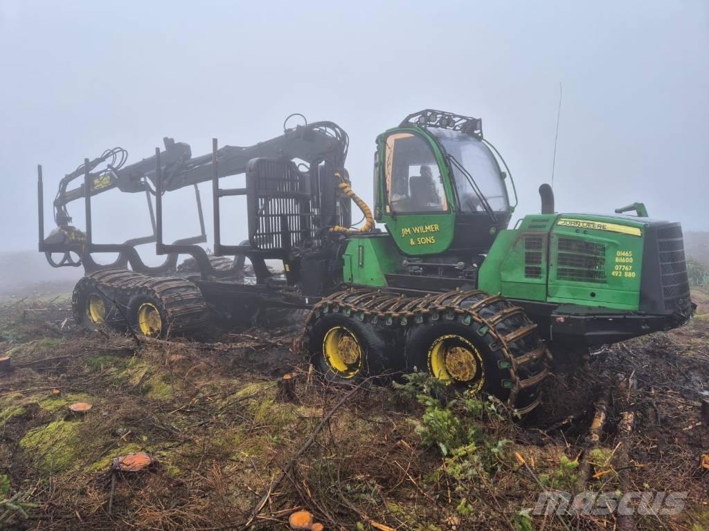 John Deere 1910 E Forwarderji