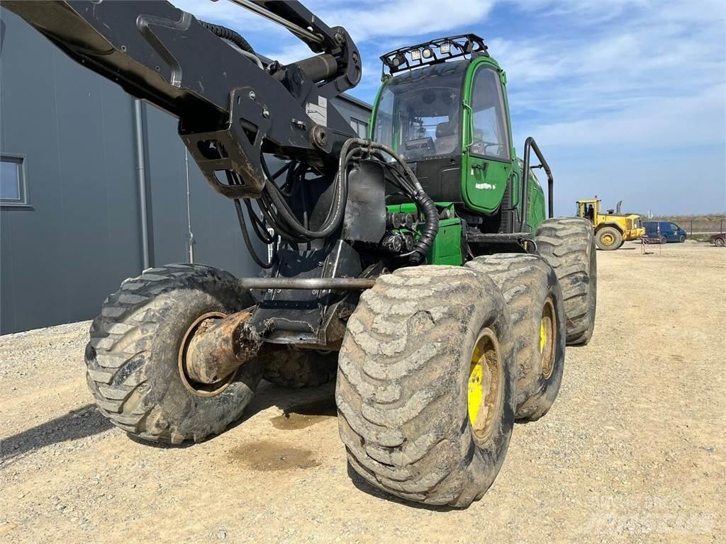 John Deere 1470E Harvesterji