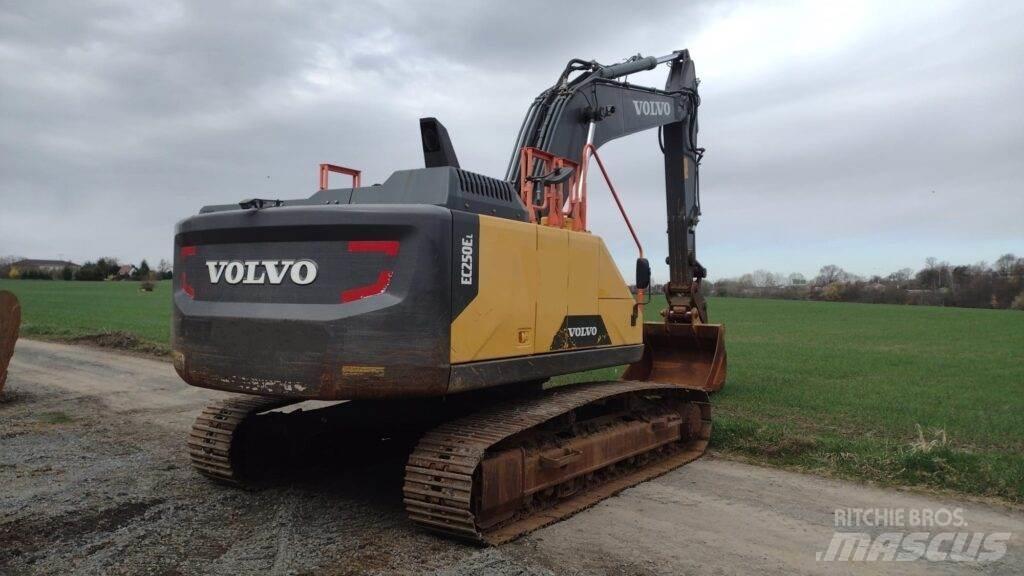 Volvo EC250EL Bagri goseničarji