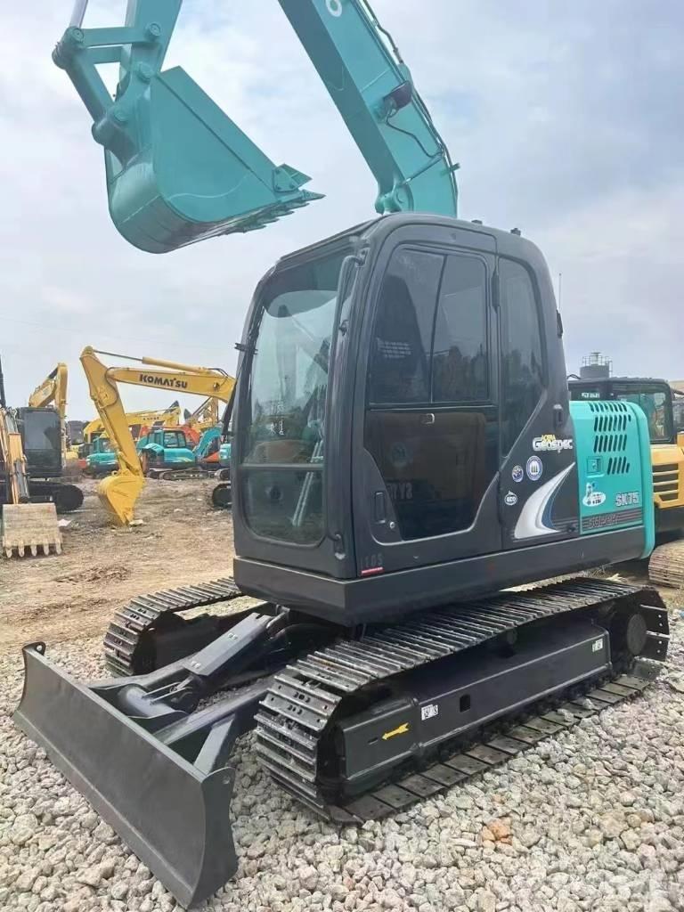 Kobelco SK 75 Midi bagri 7t – 12t