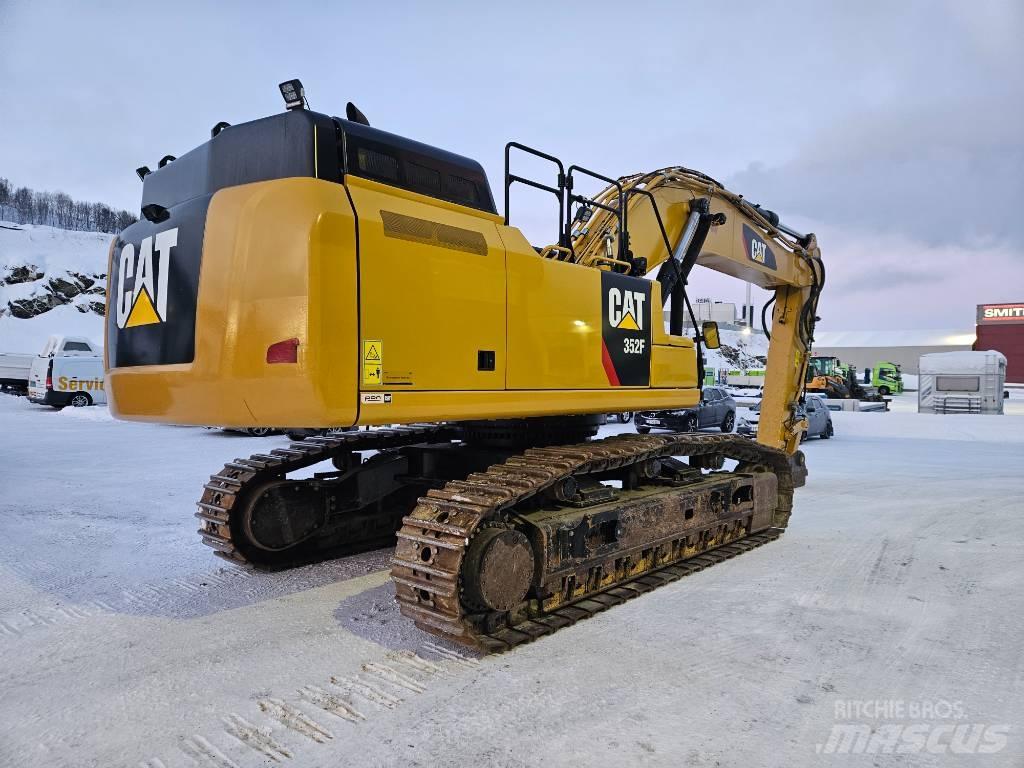 CAT 352 Bagri goseničarji