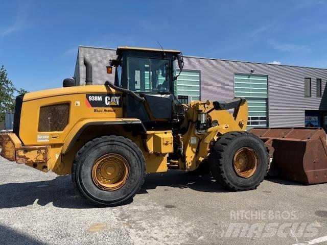 CAT 938 M Kolesni nakladalci