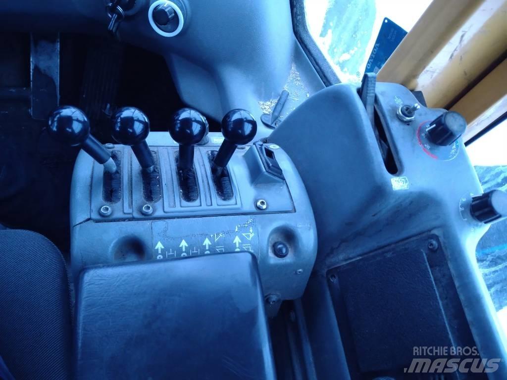 Volvo L 90 E Kolesni nakladalci