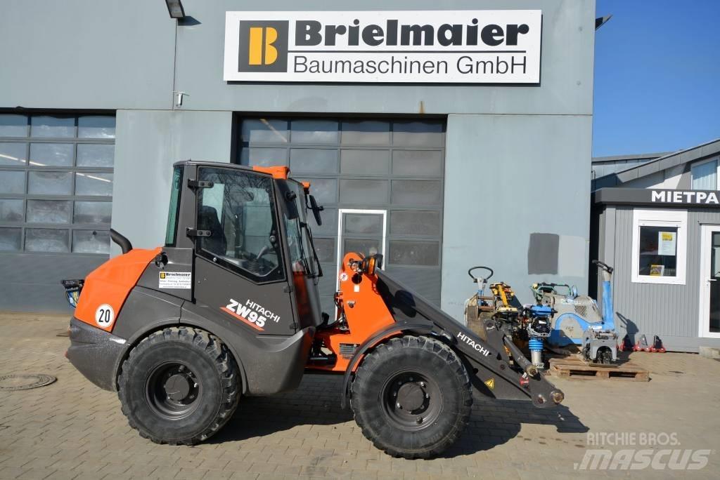 Hitachi ZW 95-6 C Kolesni nakladalci