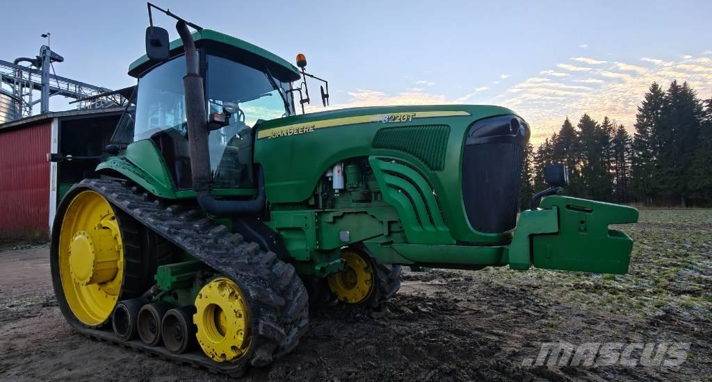 John Deere 8220 T Traktorji