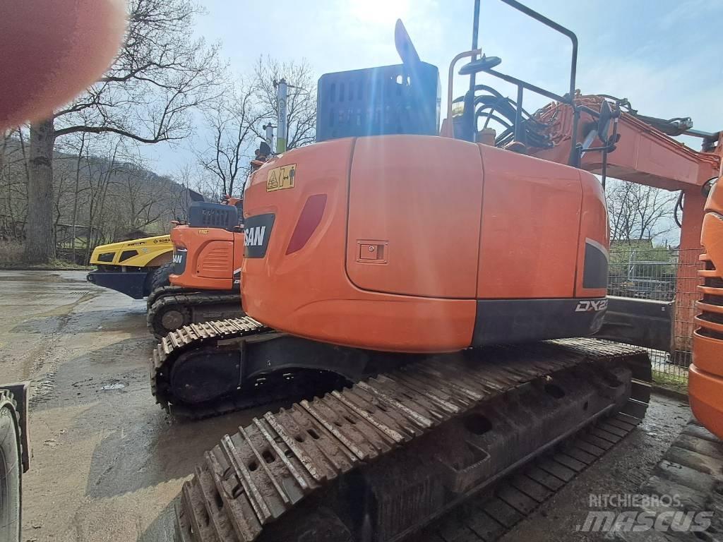 Doosan DX 235 LCR-5 Bagri goseničarji