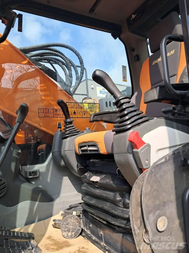 Doosan DX 235 LCR-5 Bagri goseničarji