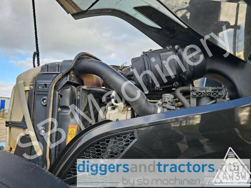 Valtra T 154 Traktorji