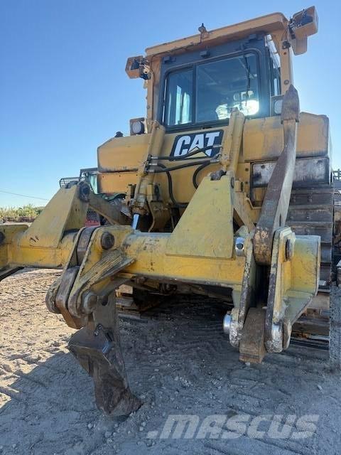 CAT D 6 T XL Buldožerji goseničarji