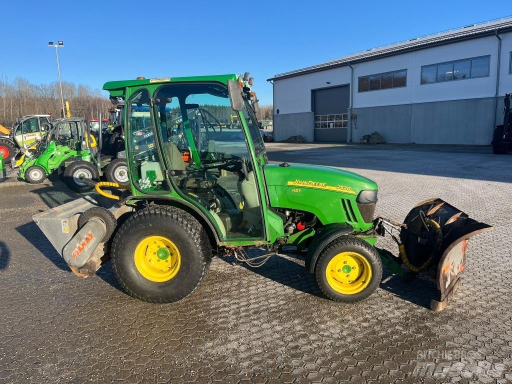 John Deere 2520 HST Manjši traktorji