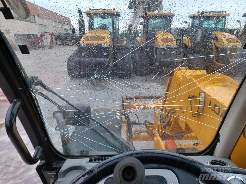 JCB 540-70 Kmetijski teleskopski nakladalci