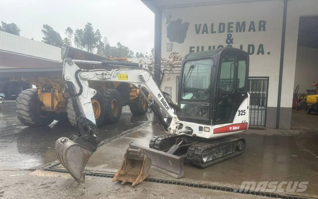 Bobcat 325 G Mini bagri <7t