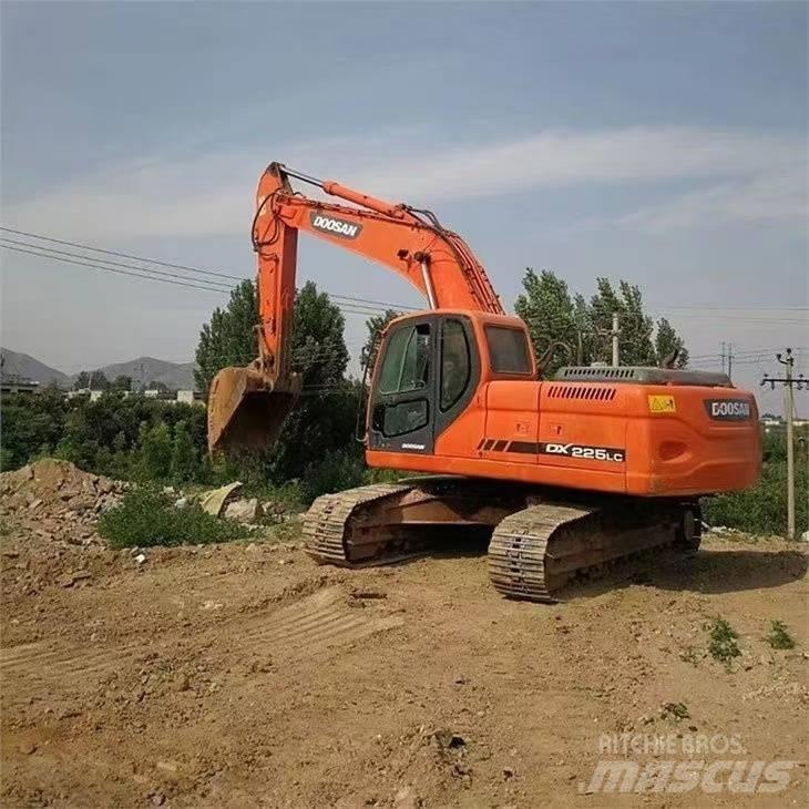 Doosan DX 225 LC-9C Bagri goseničarji