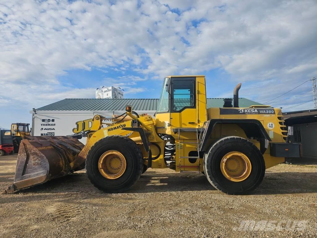 Komatsu WA 380-3H Kolesni nakladalci