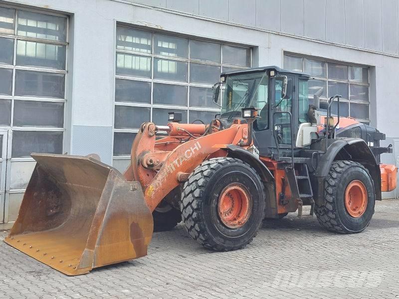 Hitachi ZW 250-6 Kolesni nakladalci
