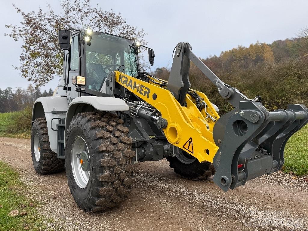 Kramer 8155 Kolesni nakladalci