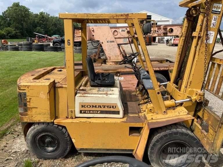 Komatsu FG 40ZT-4 Viličarji - drugo