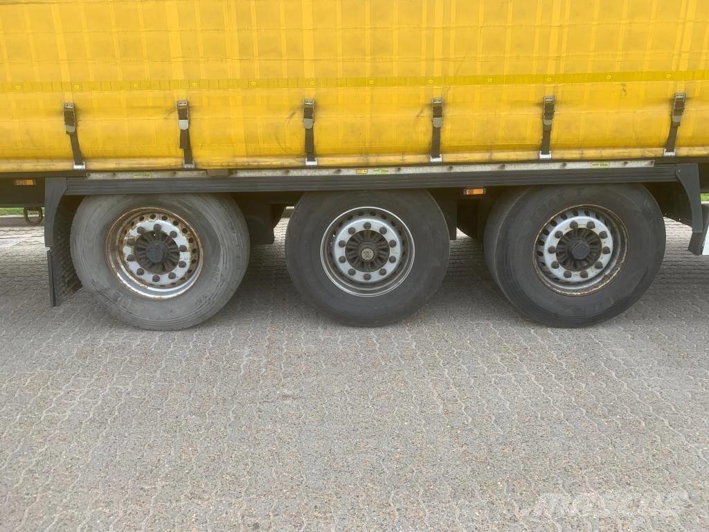 Krone SDP 27 Polprikolice s ponjavo