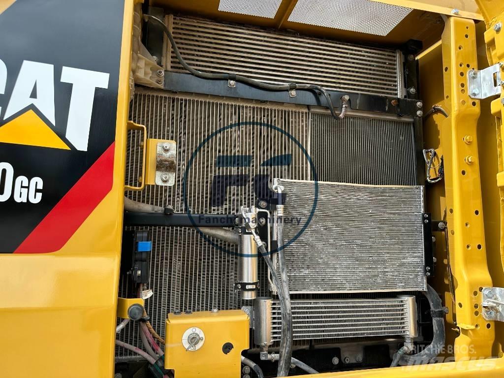 CAT 330 GC Bagri goseničarji