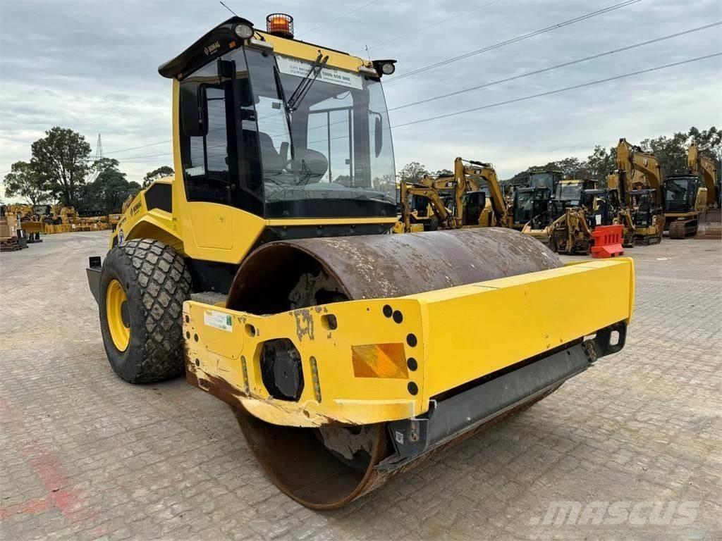 BMW 213D Enojni valjarji