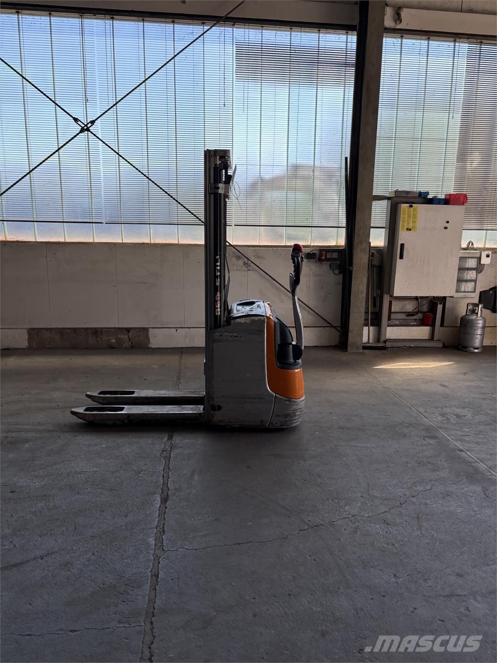 Still EXV 12i Samopogonski ročni viličarji